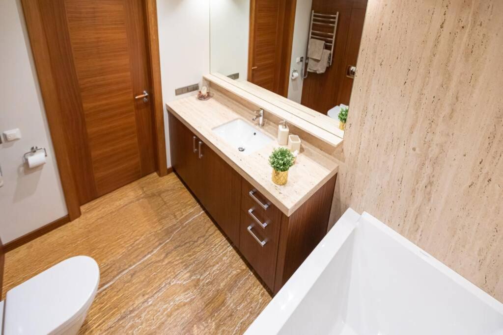 Cozy River-Side Apartment Right In Riga Exteriér fotografie
